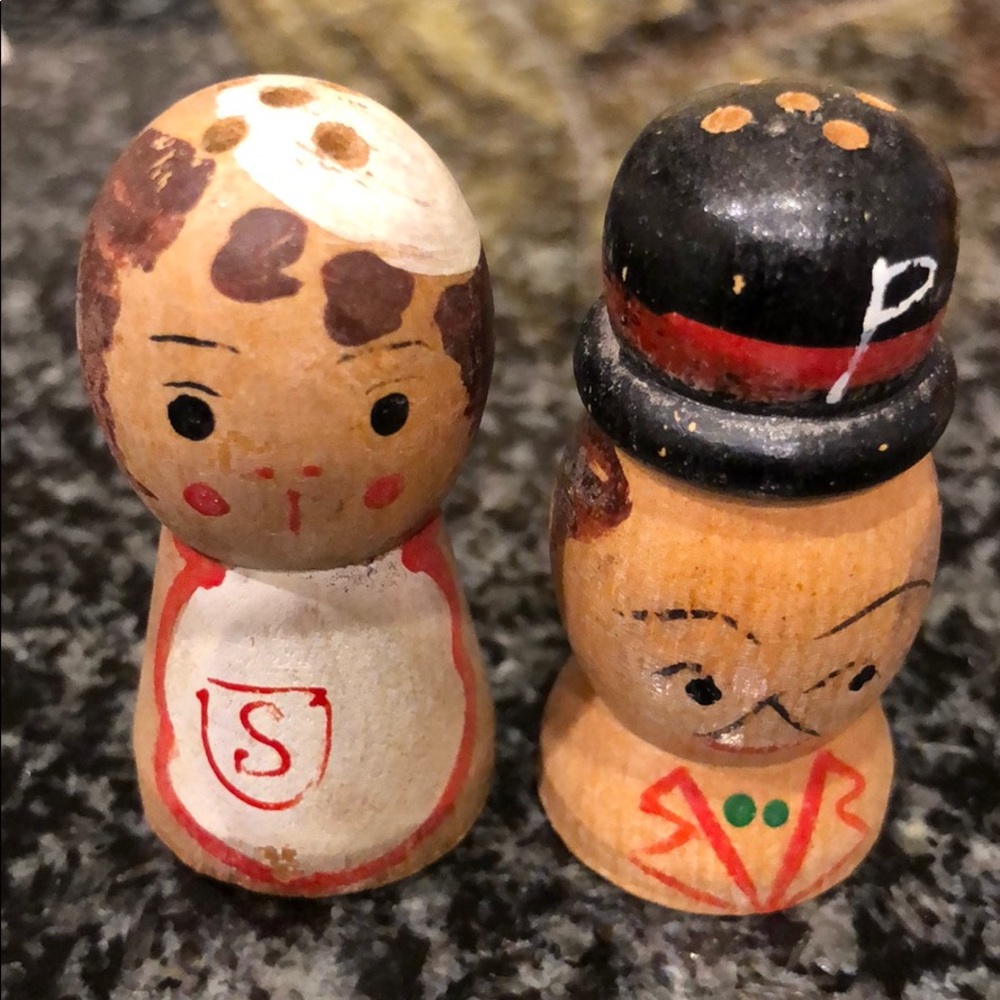 Vintage 1950’s mini Wood Salt And Pepper Shakers